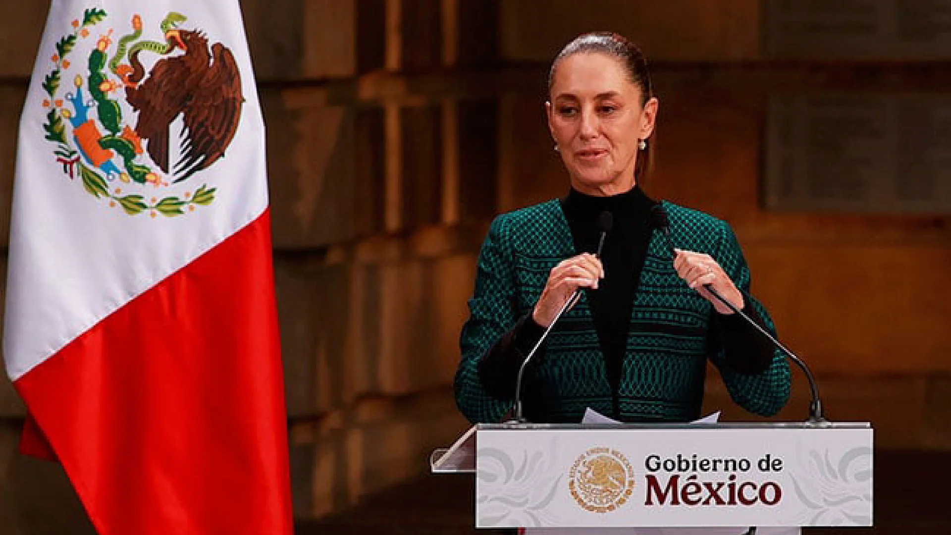 La moción presentada por partidos de derecha obtuvo 63 votos a favor y 33 en contra, además de dos abstenciones.