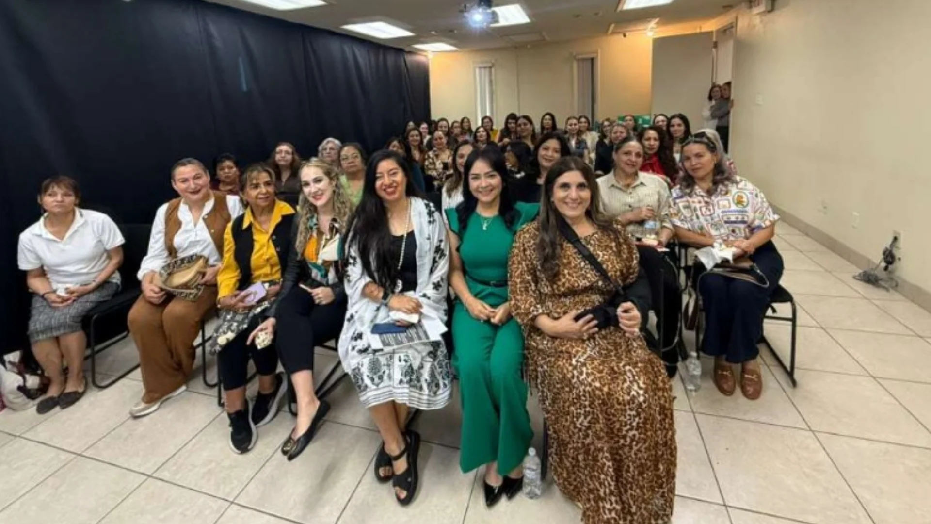 Consulado reúne a mujeres en su conferencia anual