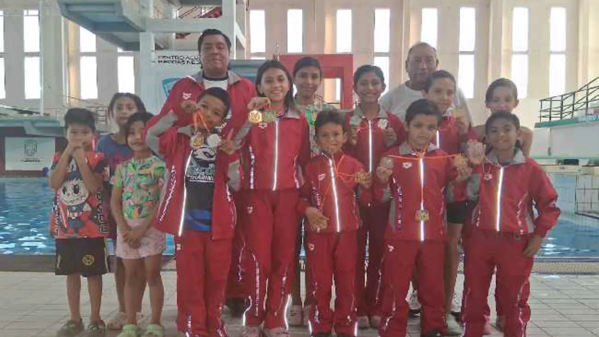 Clavadistas de Piedras Negras se alistan para próximos torneos selectivos de la Olimpiada 2026