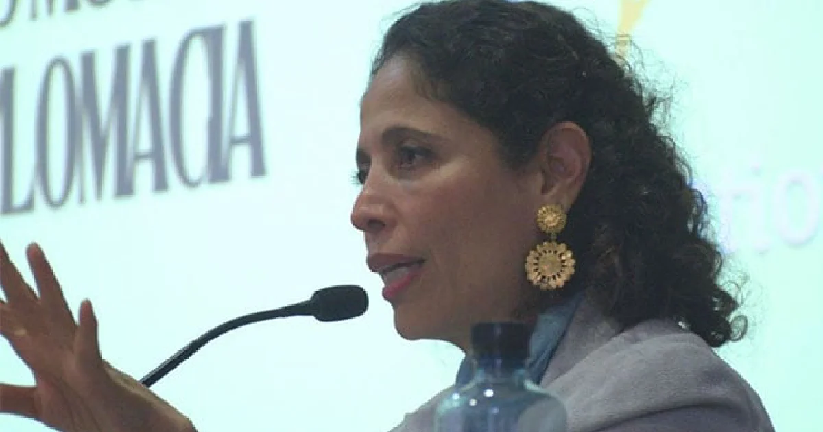 Encargada de Embajada de México abandona Perú tras ruptura de relaciones diplomáticas