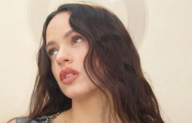 Este viernes 'LUX' se convirtió en el álbum de una artista femenina hispanohablante más escuchado en un solo día