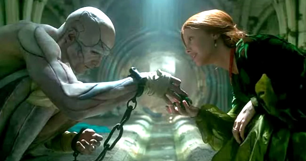 El cineasta mexicano presentó las cintas que lo impulsaron a hacer una recreación del siglo XIX en la cinta sobre el monstruo de Mary Shelley