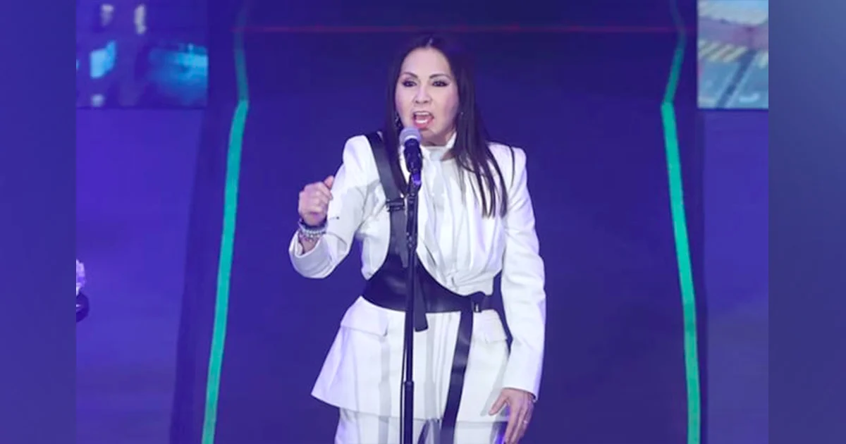 La cantautora ofeció su ‘más sentido pésame’ a Michoacán, Uruapan y Grecia Quiroz; además expresó que ‘México tiene que despertar’.
