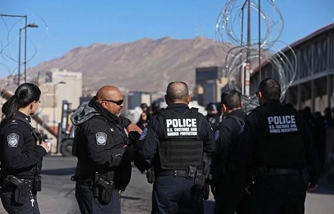 Migrantes piden a Sheinbaum reforzar protección consular ante crisis migratoria en EU