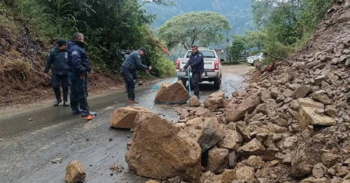 Frente frío 13 provoca deslaves e inundaciones en Veracruz e Hidalgo