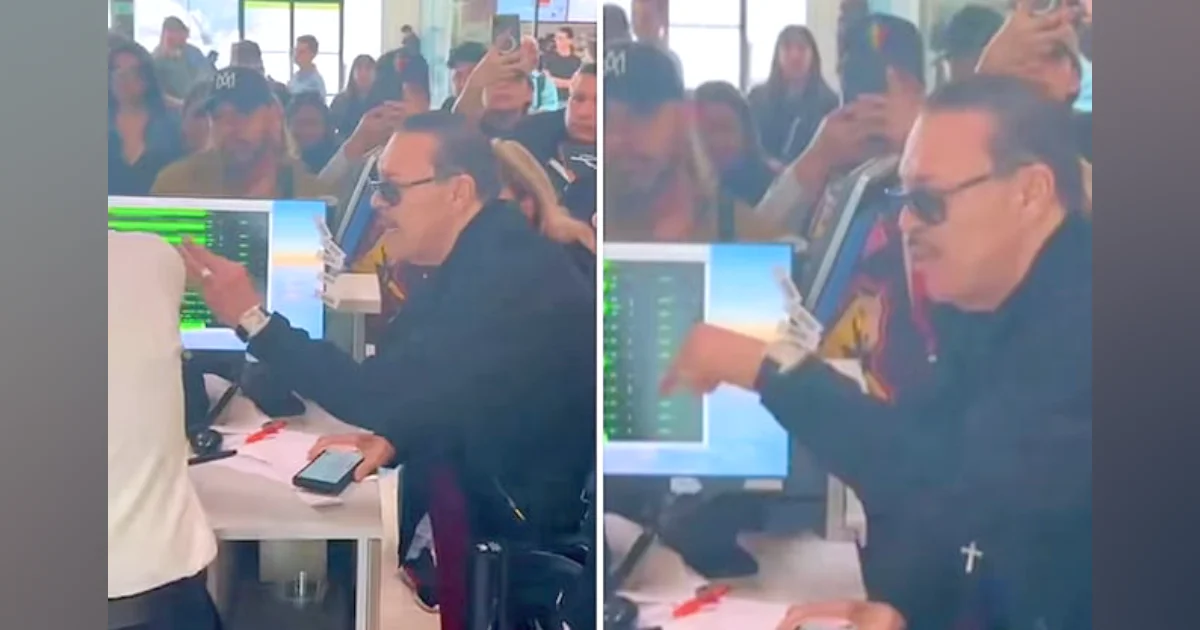 Julio Preciado protagonizó un altercado en el aeropuerto de Tijuana tras el retraso de su vuelo a Mazatlán, exigiendo soluciones.