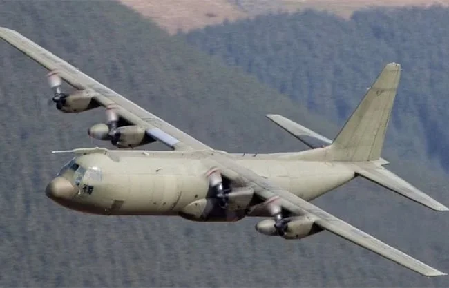 Se estrella avión militar turco con 20 personas a bordo