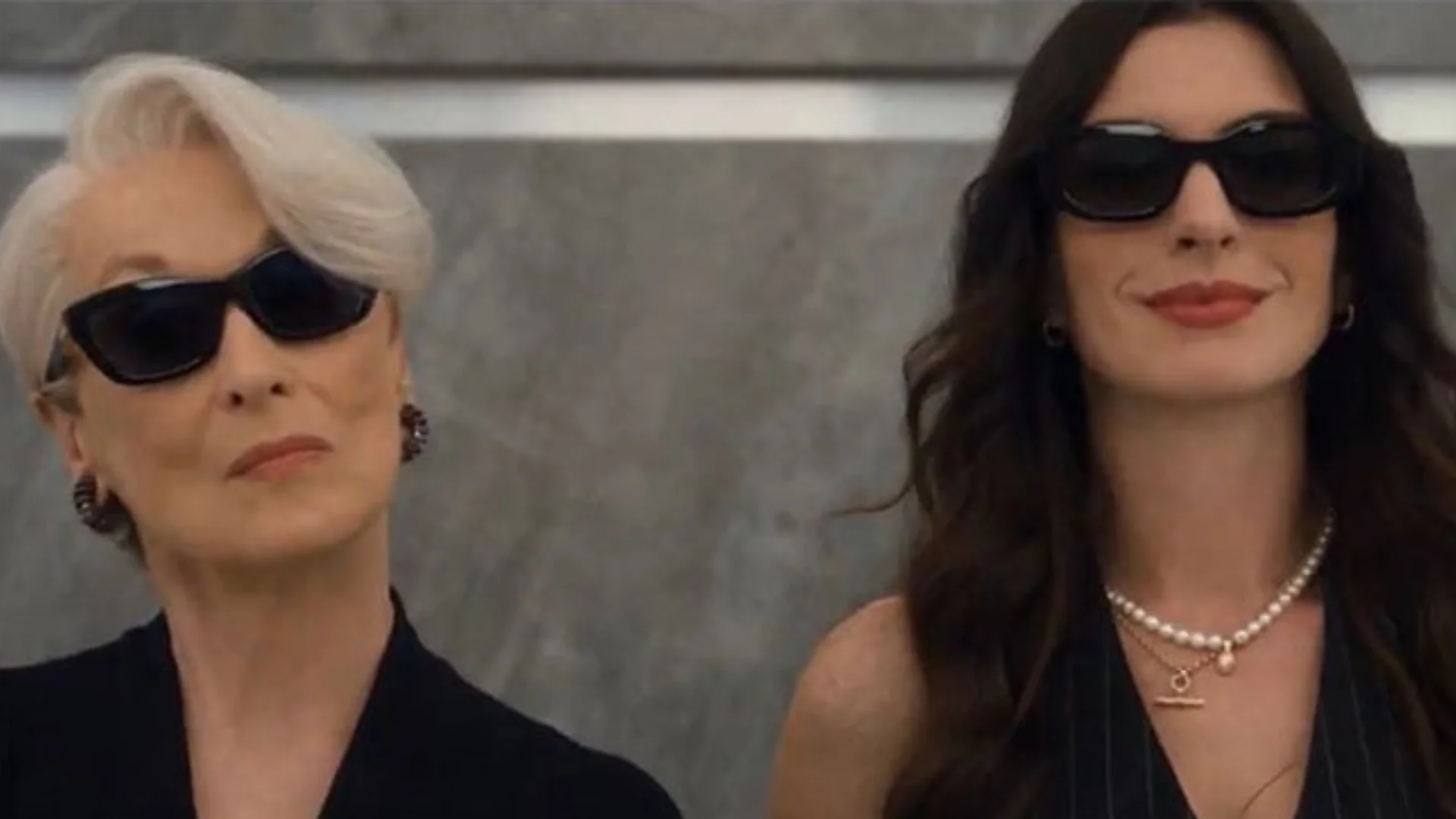 Dirigida por David Frankel y escrita por Aline Brosh McKenna, El Diablo Viste a la Moda 2 continúa la historia de Priestly