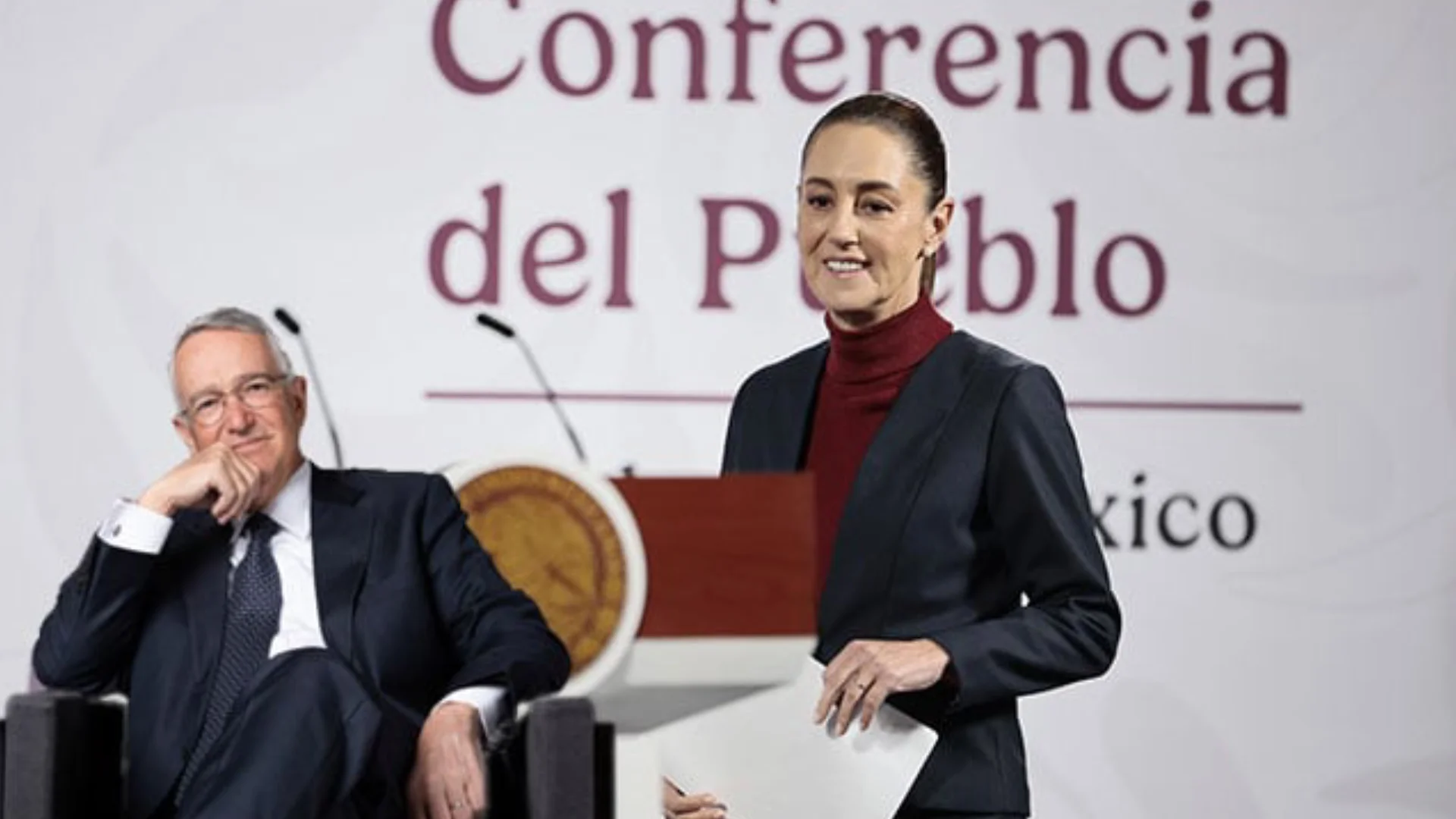 Sheinbaum advierte acciones legales si Salinas Pliego no paga adeudos fiscales