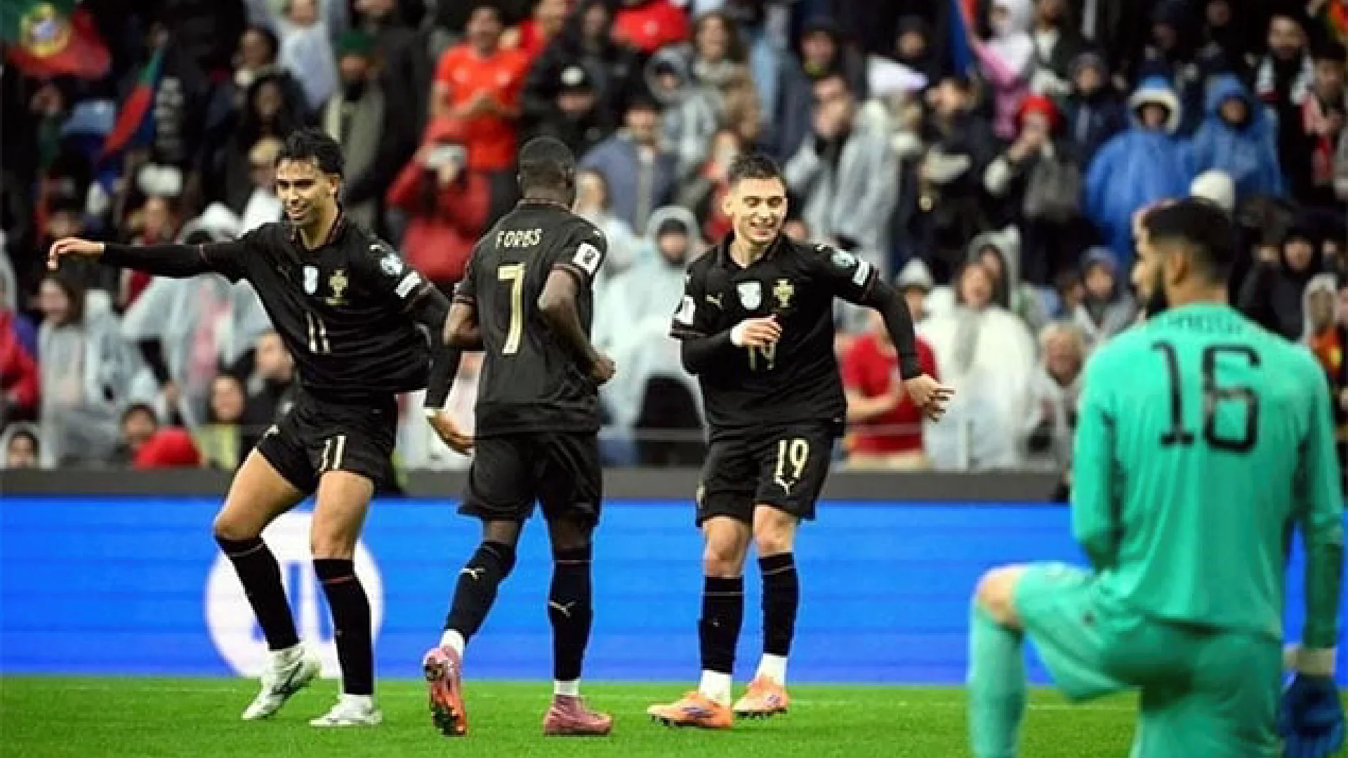 El conjunto lusitano armó tremenda fiesta de goles ante su afición, al vencer 9-1 a Armenia.