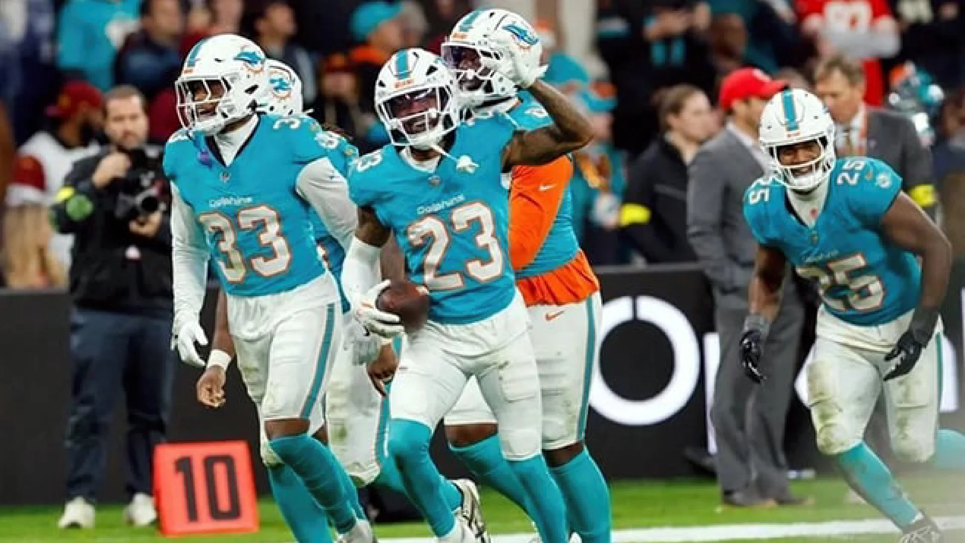 Los Dolphins derrotaron 16-13 a los Commanders, en juego de la Semana 11 de la NFL y que se jugó en Madrid.