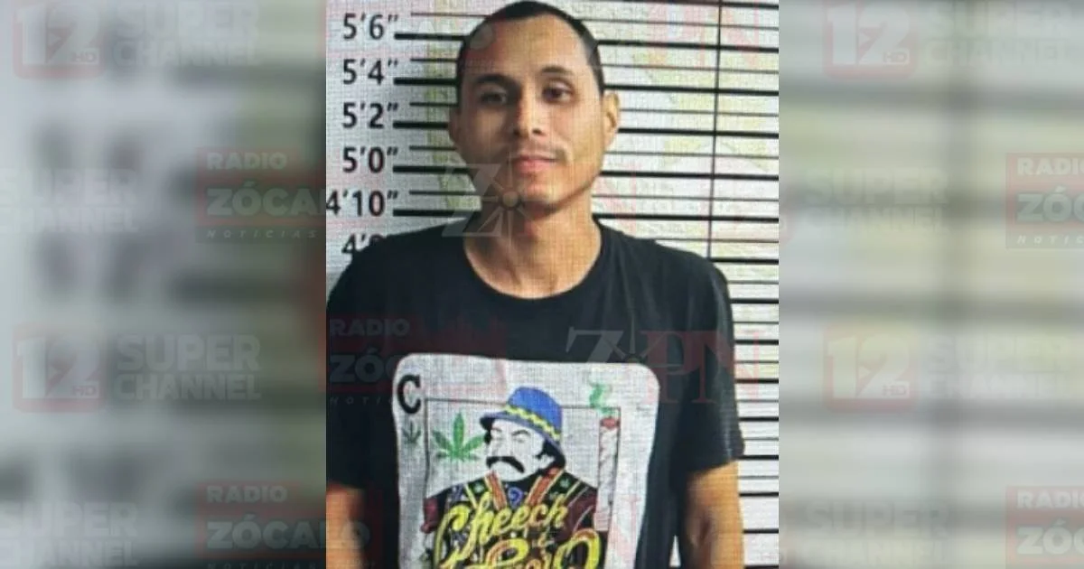 Exnovio le poncha las llantas de su automóvil