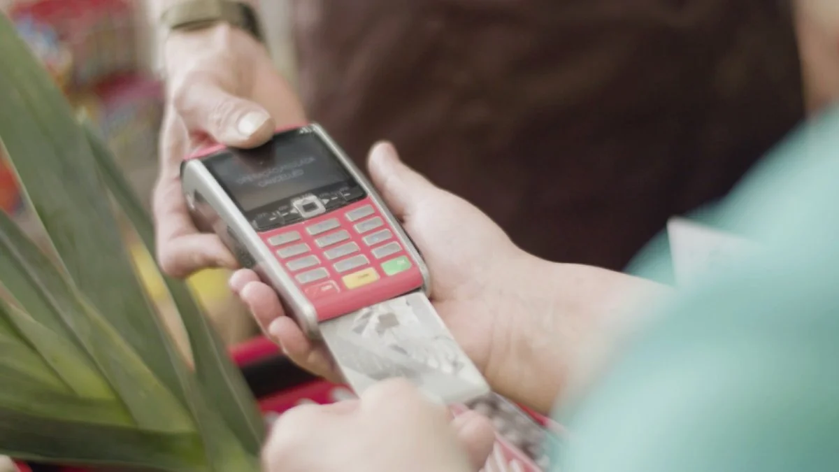 Estímulos en pagos de derechos vehiculares se pueden diferir con tarjeta de crédito: Administrador general de Recaudación