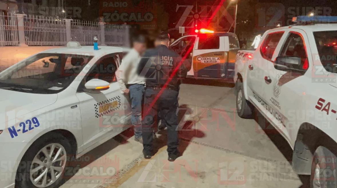 Dos encapuchados lo interceptaron, lo intimidaron con una navaja y lo despojaron del dinero.