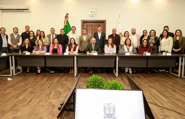 Presenta UAdeC propuesta de política pública 2016-2024