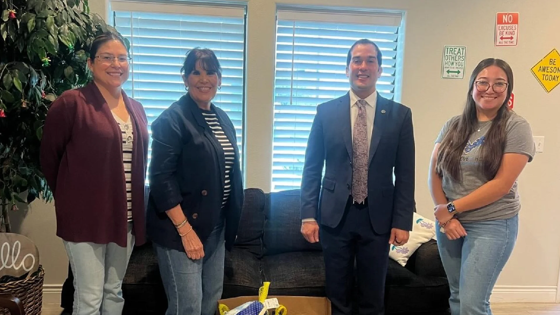 Los hará llegar a mujeres víctimas de violencia