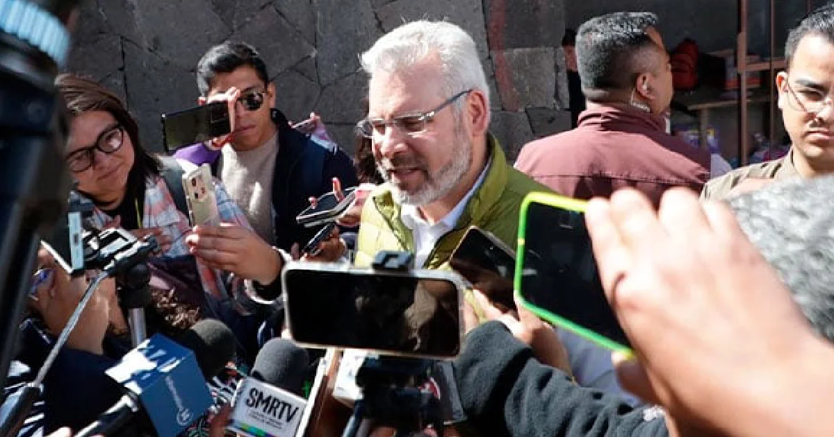 Alfredo Ramírez Bedolla reveló que optó por no revelar la identidad del elemento fugitivo, asegurando que ya se trabaja para dar con su paradero.