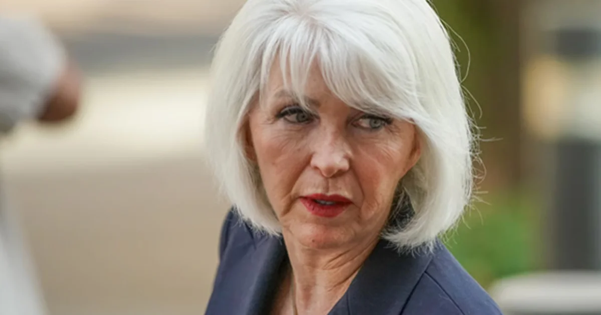 Trump pide la liberación de la republicana Tina Peters, condenada por manipular máquinas de votación