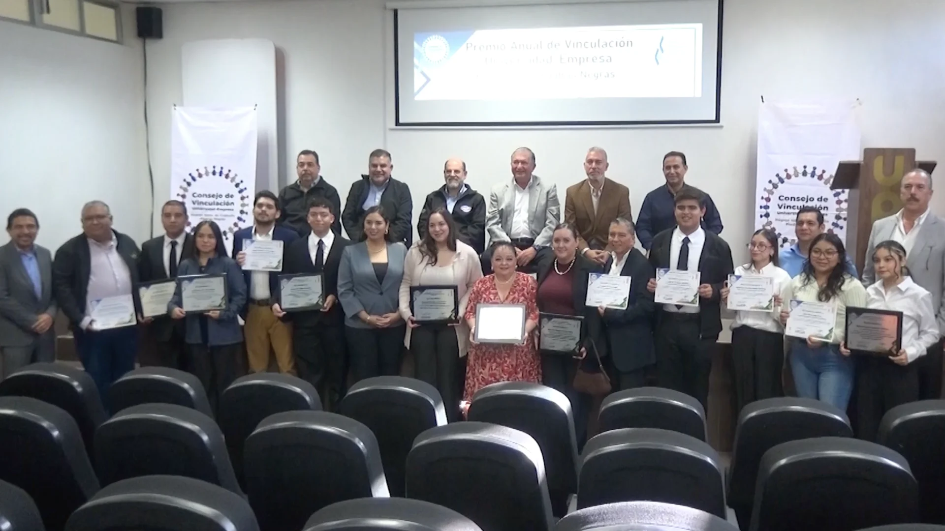 Reconocer el esfuerzo de los ganadores en cada categoría aumenta la vinculación entre las empresas y las instituciones educativas, sobretodo en estos tiempos complicados para el sector laboral