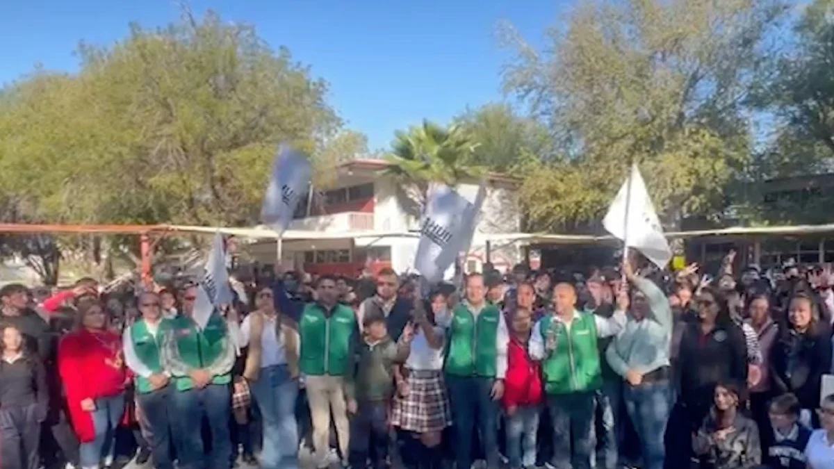 Acto se realizó en presencia de funcionarios estatales, docentes, personal administrativo y alumnos de la institución