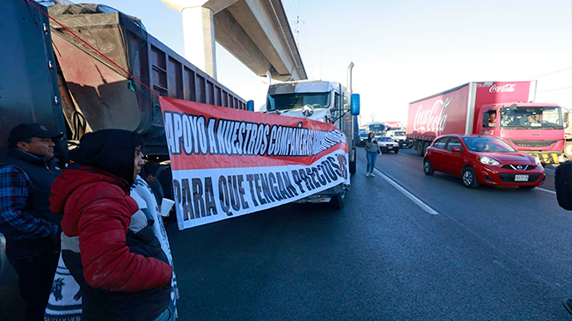 Ahora, transportistas y productores agrícolas se preparan para realizar más acciones, entre ellos reforzar los bloqueos carreteros.