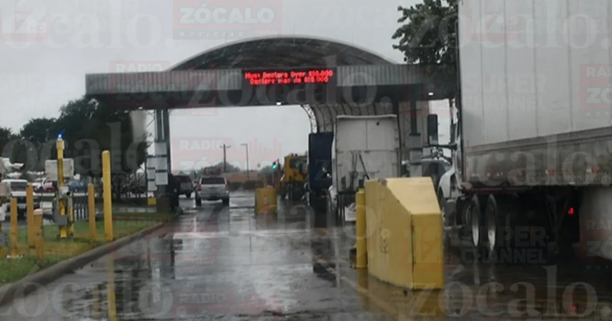 Retienen cuatro autos que pretendían cruzar a México con papeles de otros vehículos