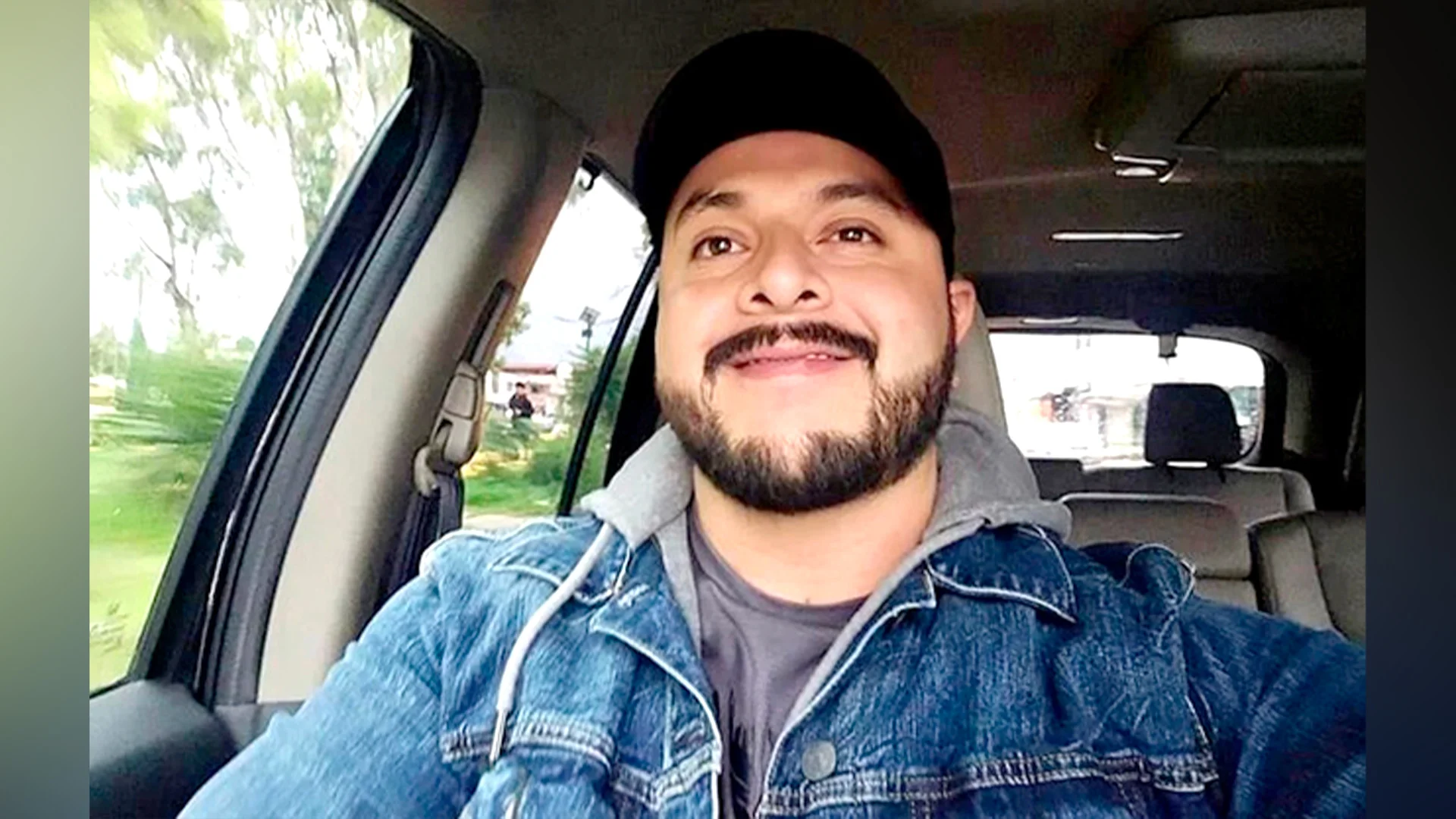 El incidente ocurrió sobre la carretera Apan-Alcantarillas y la agresión comenzó cuando una camioneta se interpuso en su camino.