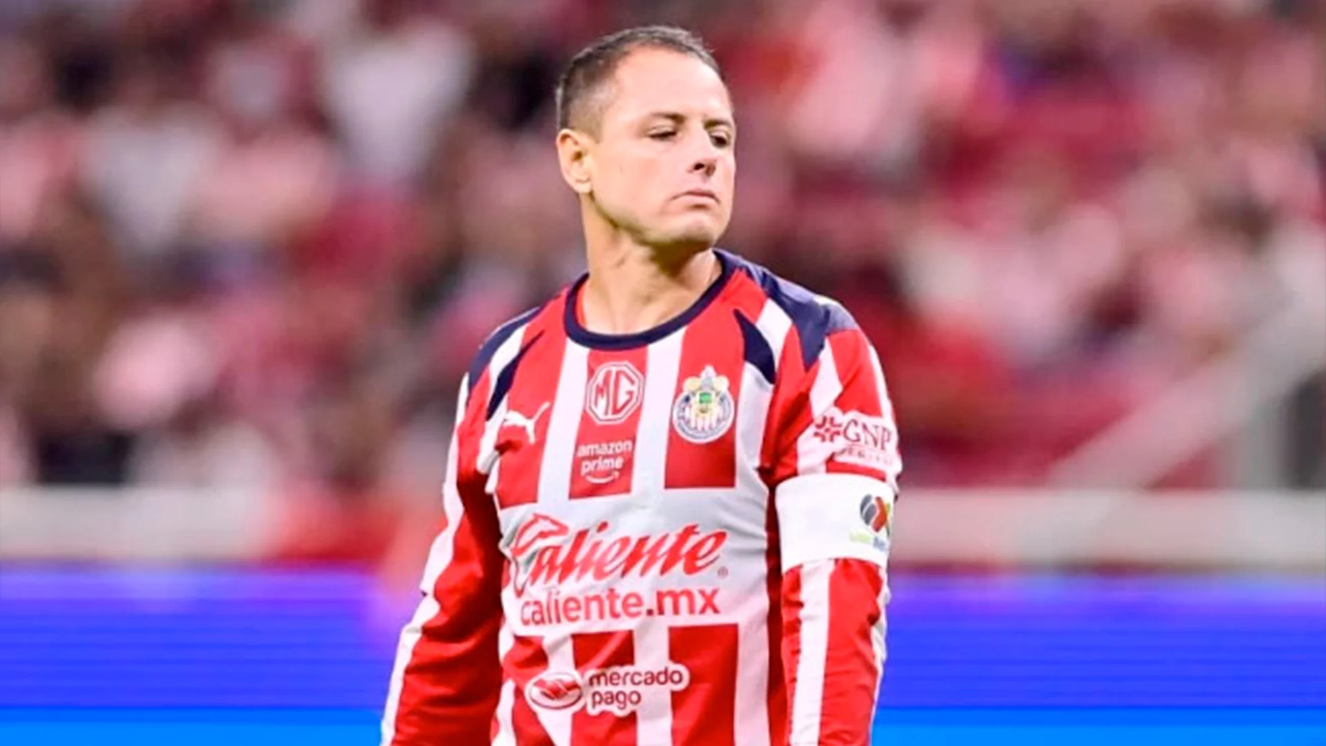 El delantero mexicano vivió su última etapa con el Club Deportivo Guadalajara del 2024 a 2025.