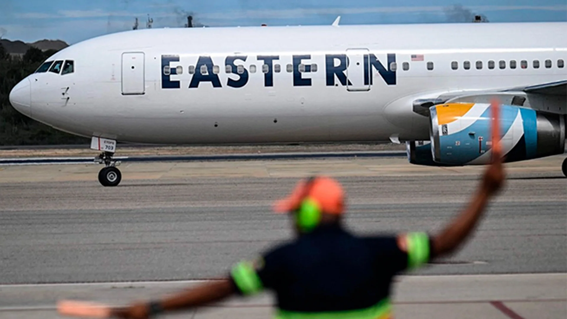 Venezuela reautoriza vuelos de EU para deportar migrantes