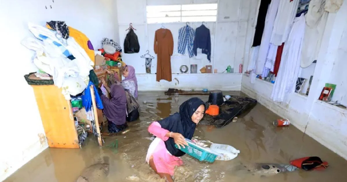Las autoridades se centran hoy en las operaciones de limpieza y reconstrucción en las zonas afectadas por fuertes lluvias, especialmente en el sur