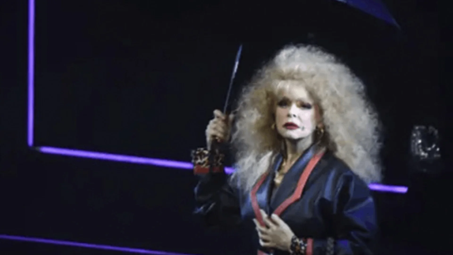 Itatí Cantoral revive su viral ‘La Guadalupana’ y enloquece al público de ‘Mentiras’