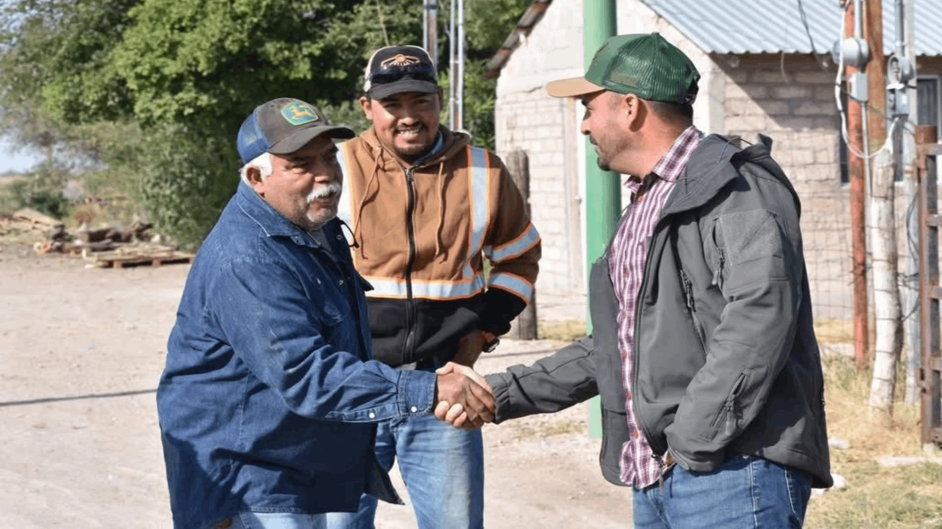 El Municipio de Nava puso en marcha obras de introducción de agua potable en los ejidos Santo Domingo y Nava.