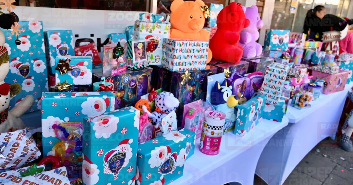 Comunidad de Eagle Pass celebra su 12ª edición del evento navideño anual, entregando regalos y bicicletas a cientos de niños del condado.