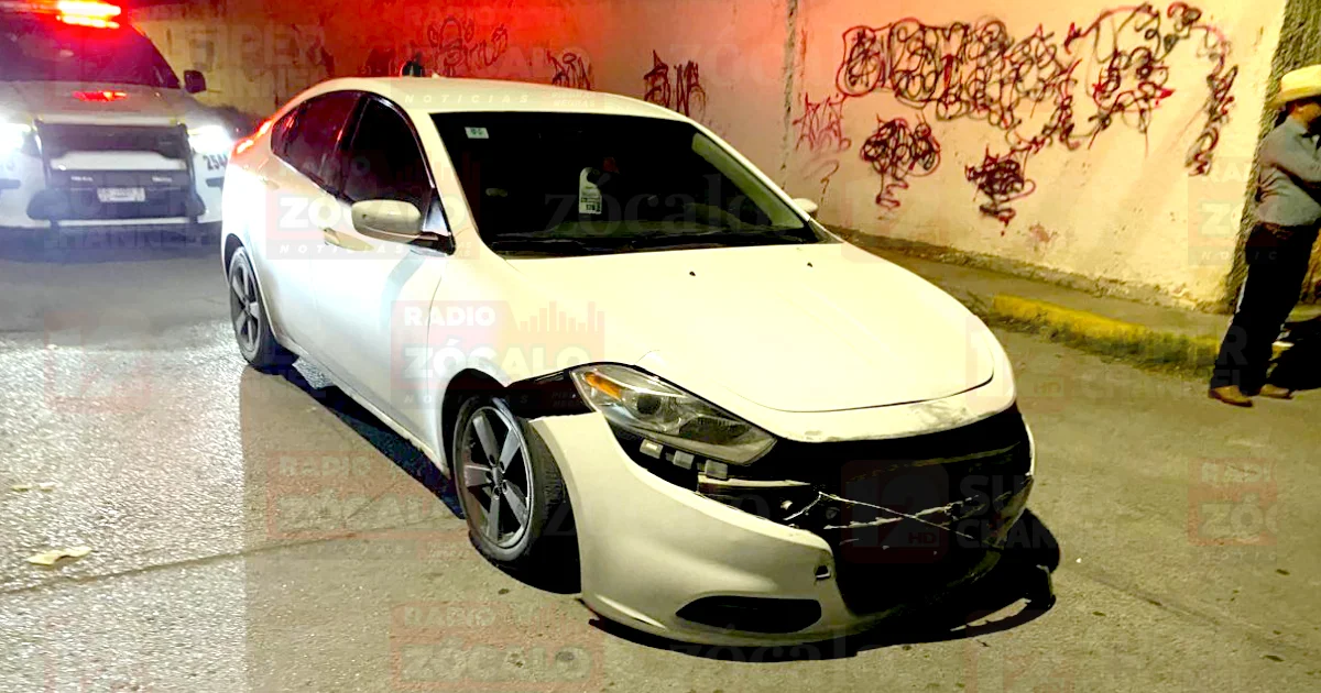 Provoca choque al no respetar alto