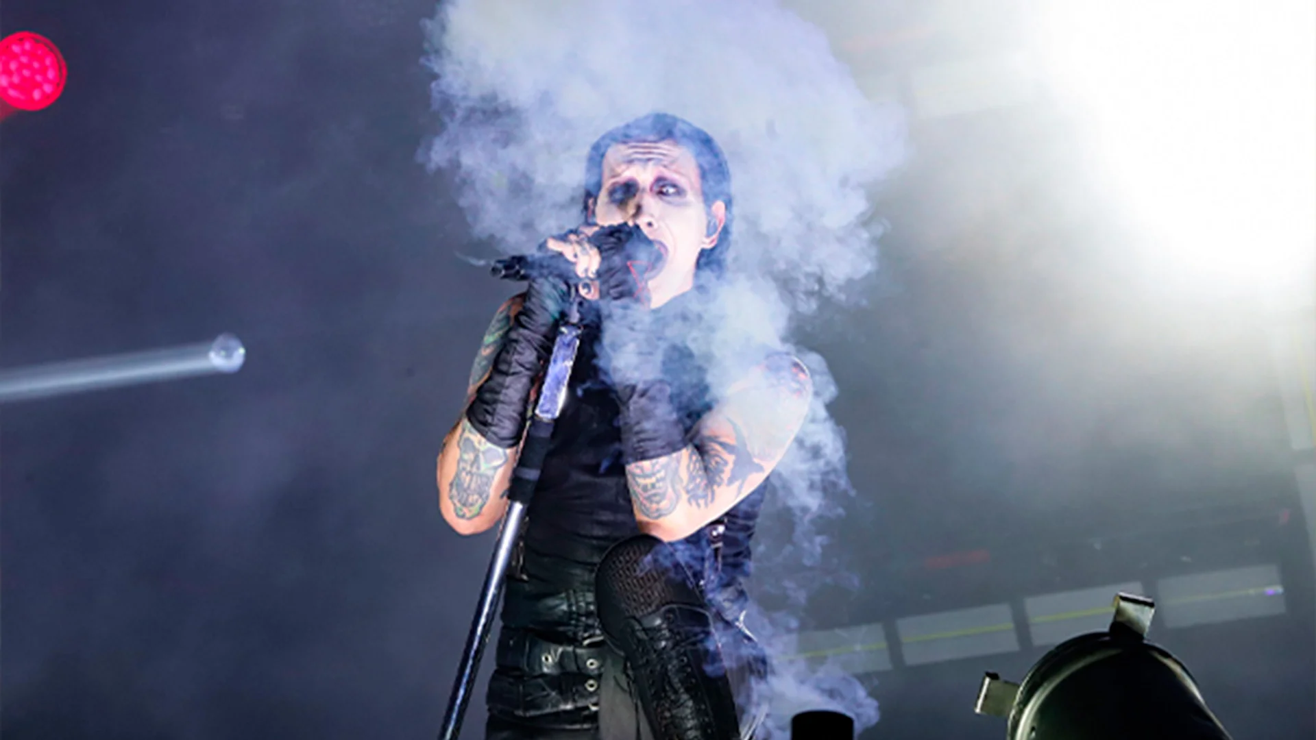Marilyn Manson levantó el Estadio Fray Nano y convirtió a una multitud en un culto dispuesto a internarse en su sombrío universo durante el Knotfest.