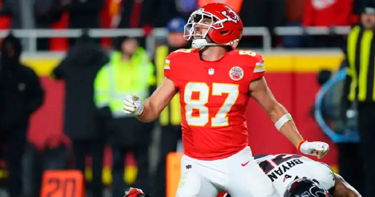 Travis Kelce desahoga su frustración en un podcast tras el colapso de los Chiefs