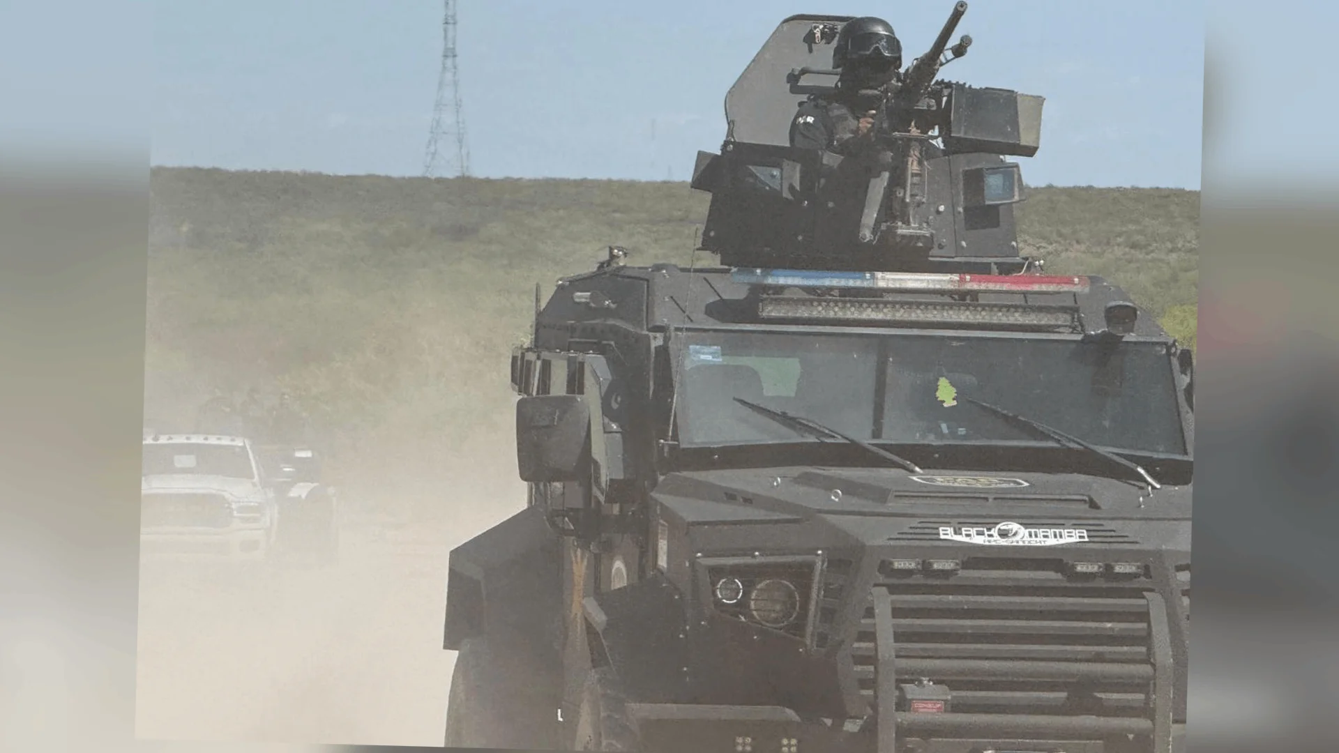 Ninguno de los elementos de policía resultó lesionado, ni hubo civiles armados detenidos. Los hechos ocurrieron en brechas de Hidalgo, Coahuila.