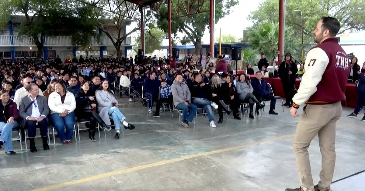 Brigadas escolares detectan que la violencia intrafamiliar es el principal conflicto que afecta a adolescentes, se brinda terapia y canalización adecuada.