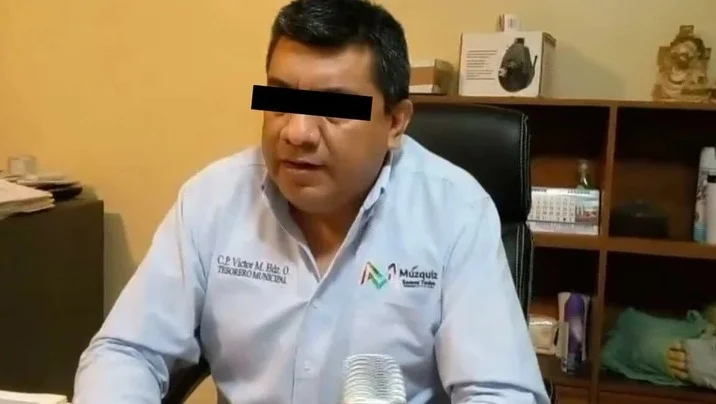 Ex tesorero de Múzquiz recibe arraigo y brazalete por presunto desvío de recursos