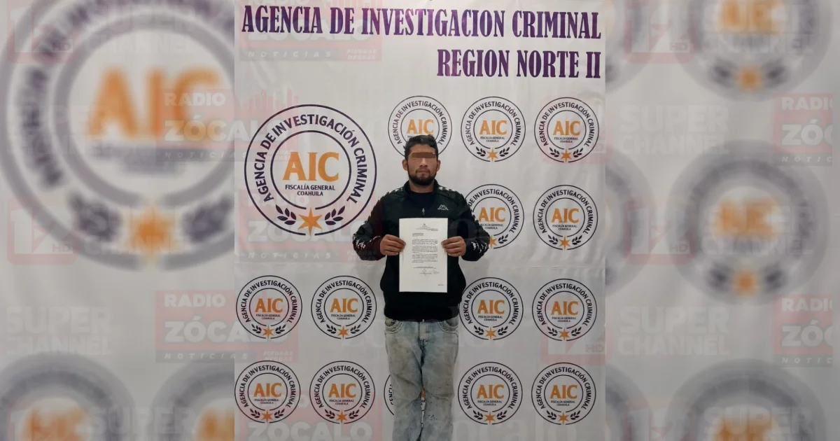 La orden de aprehensión fue emitida por un Juez de Primera Instancia en Materia Penal Acusatoria y Oral del Distrito Judicial correspondiente, señalaron las autoridades
