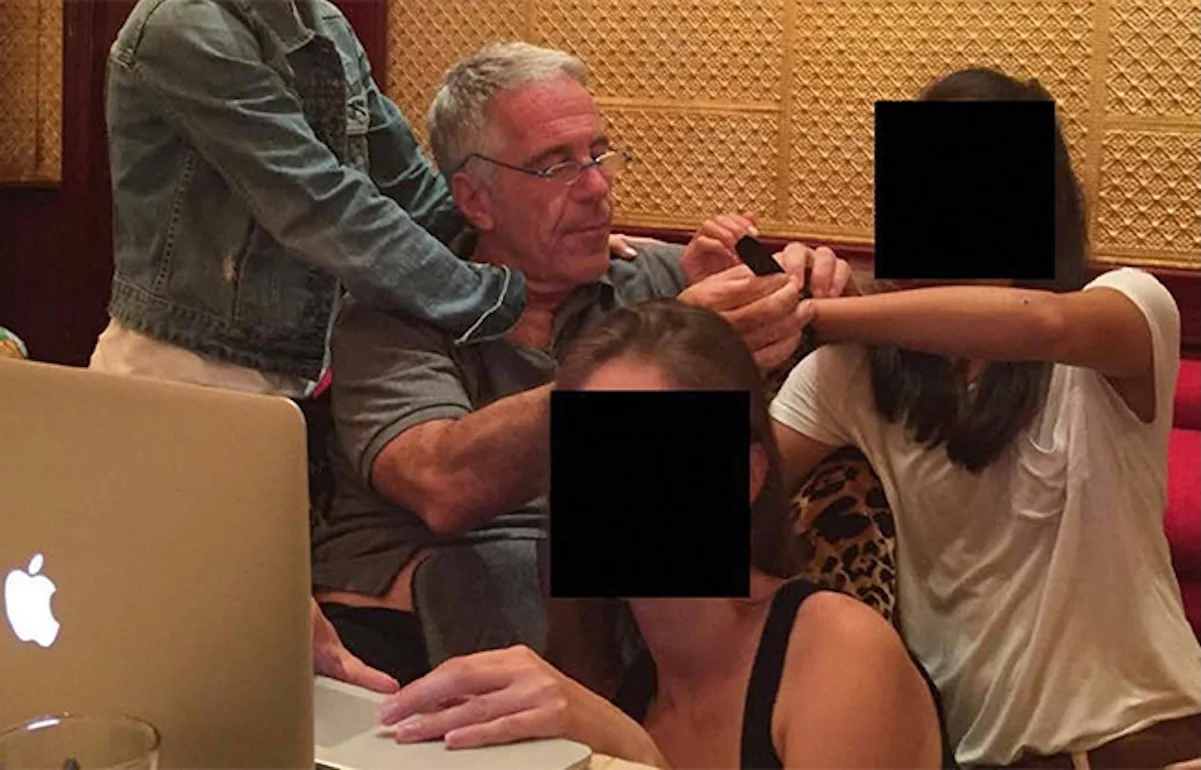 Caso Epstein: Demócratas exhiben a Bill Gates rodeado de chicas