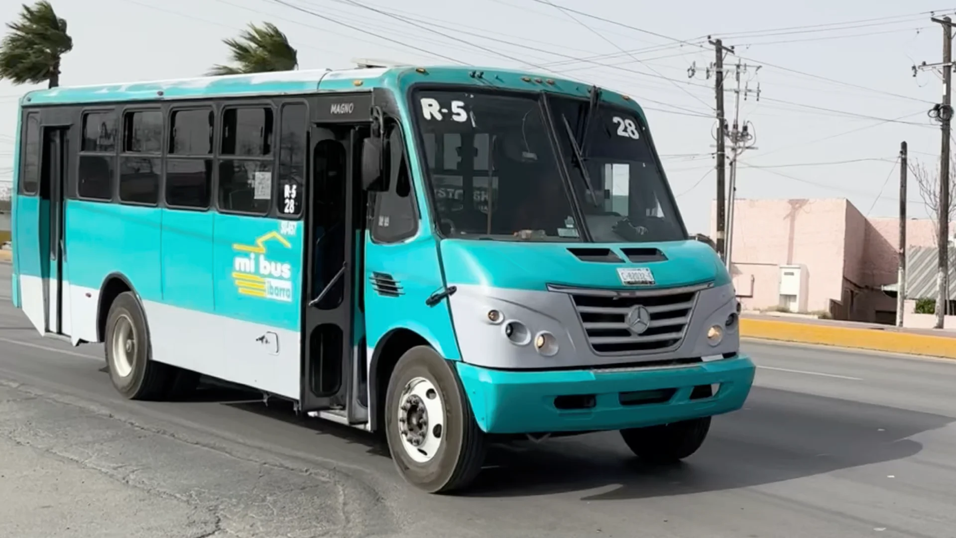 También cuentan con cámaras para observar al chofer y pasajeros