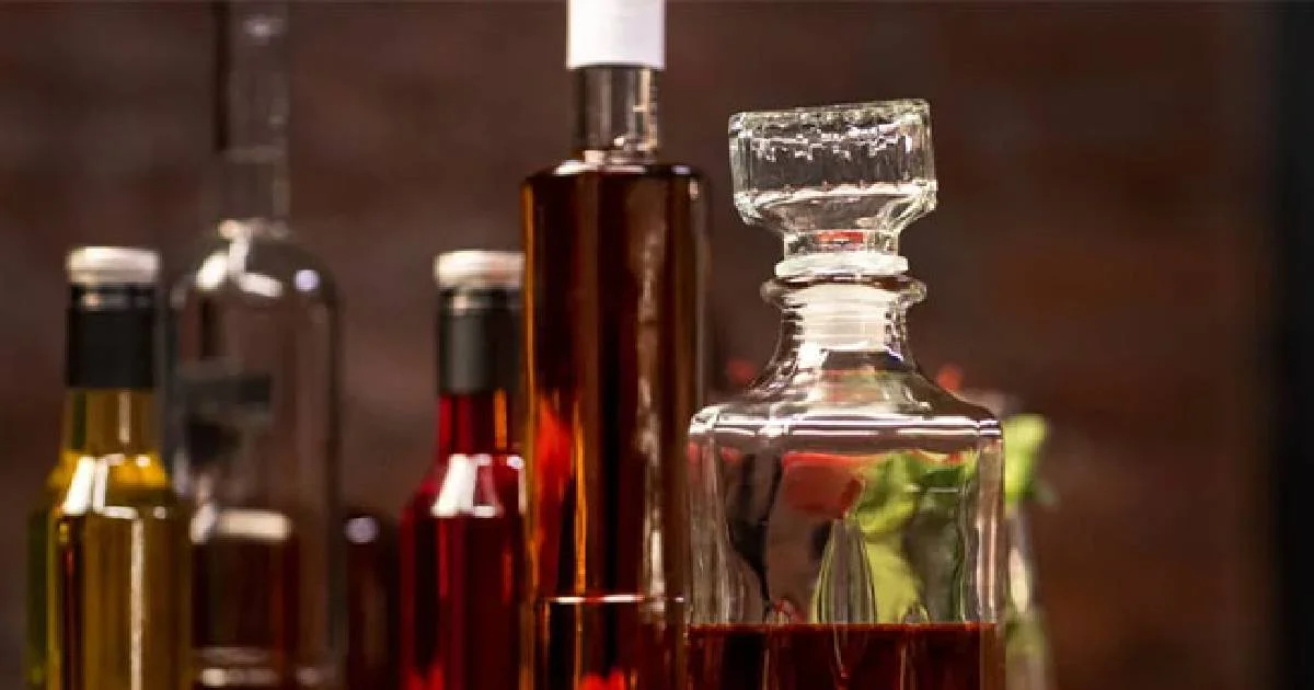 SAT advierte por bebidas alcohólicas fraudulentas; así puedes verificar su autenticidad