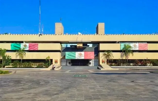 El Gobernador de Chiapas, el morenista Eduardo Ramírez Aguilar, concedió un puente navideño y uno de fin de año a la burocracia