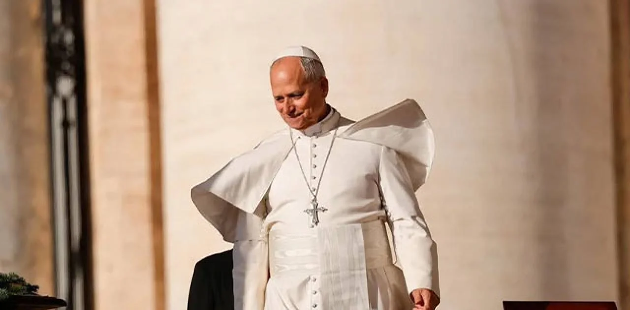 El Papa León XIV preside la audiencia general semanal en la Plaza de San Pedro.
