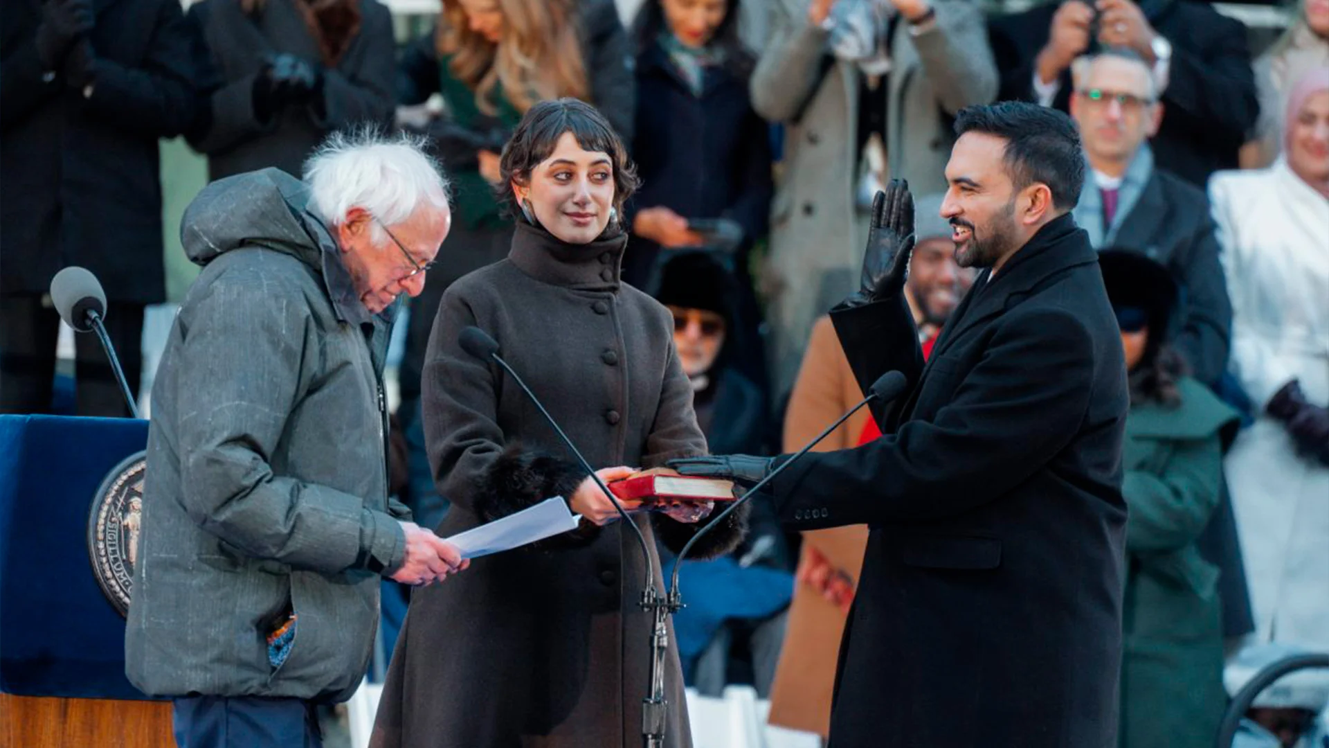 El nuevo Alcalde de Nueva York, el demócrata Zohran Mamdani, prometió ayer, ante miles de personas, inaugurar una “nueva era” para la ciudad.