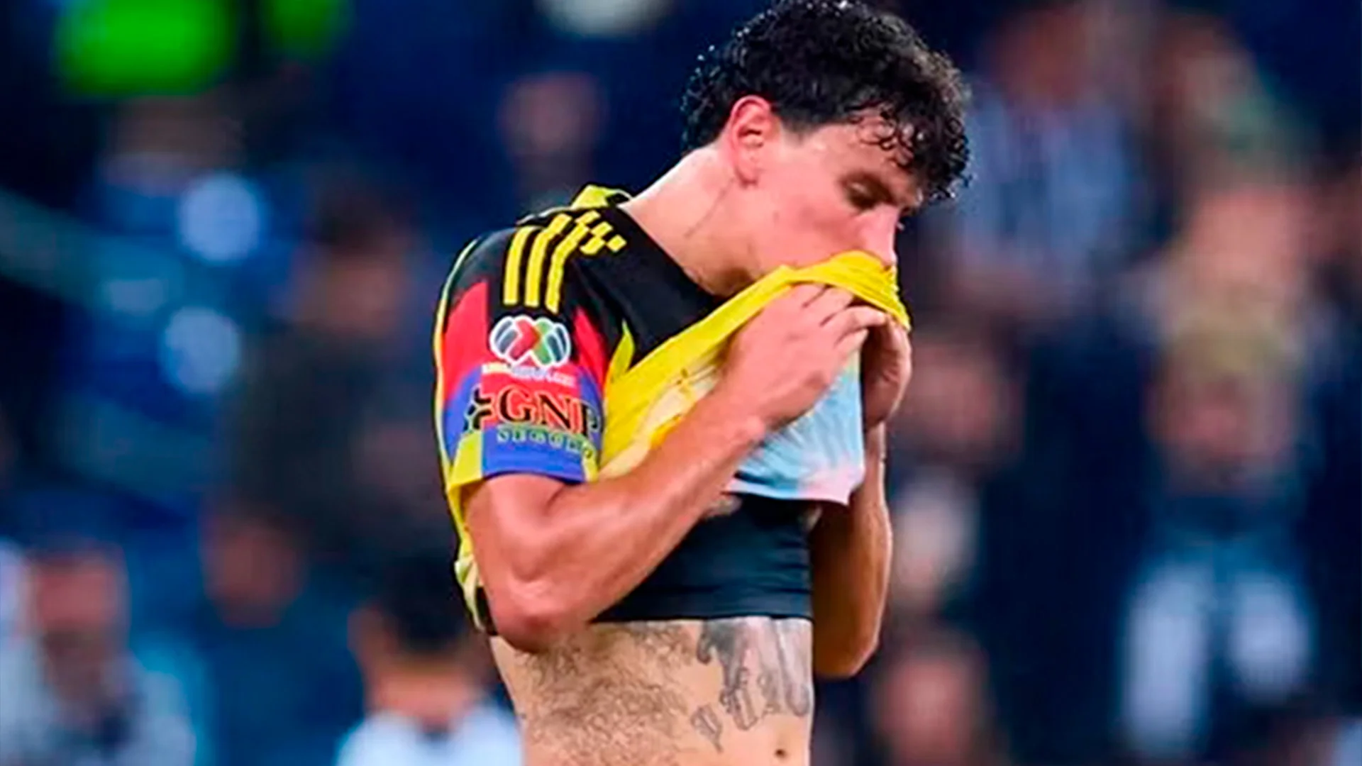 América sacrifica a Lichnovsky para fichar al brasileño Rodrigo Dourado