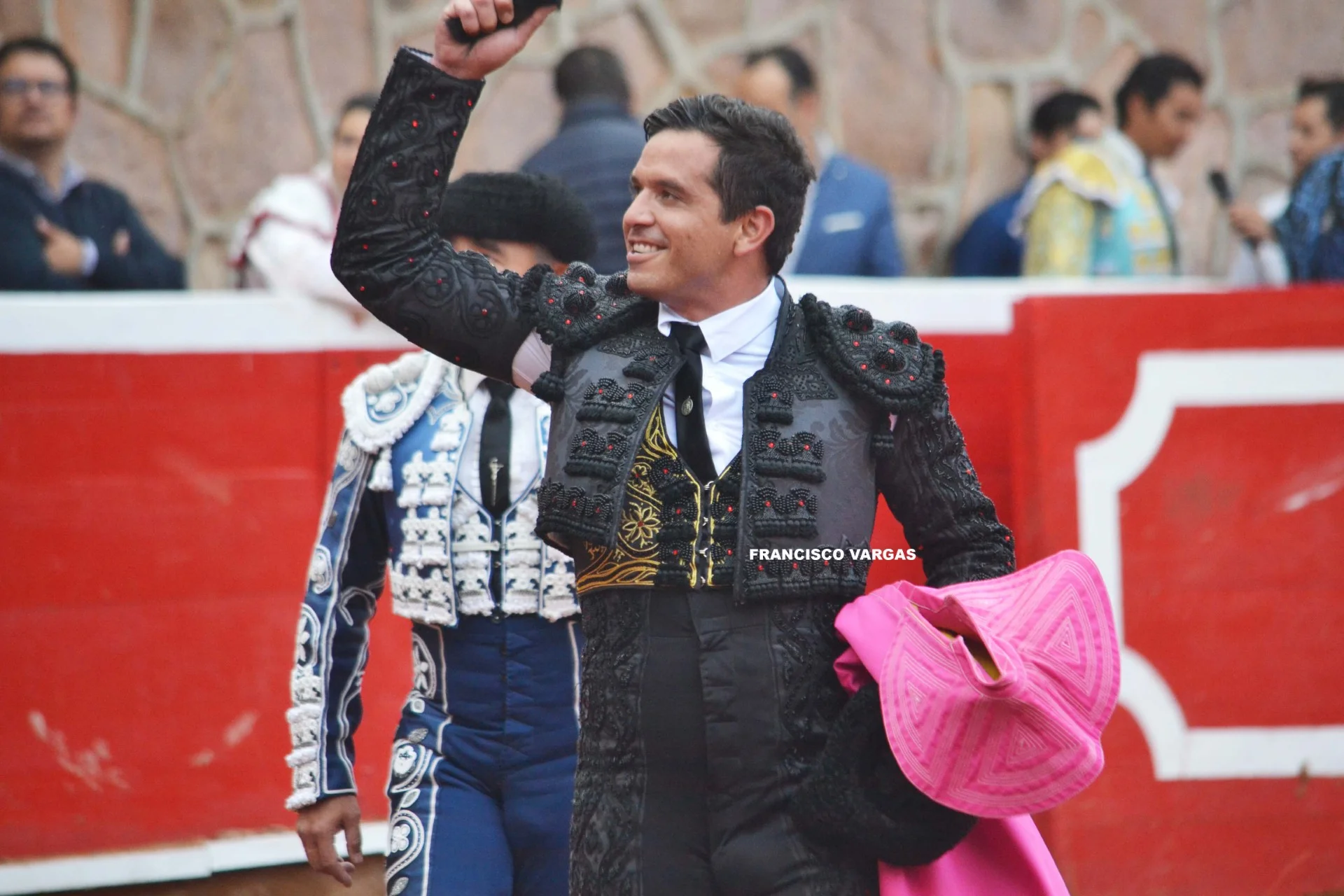 Participó en 23 corridas de toros, cortó un total de 46 orejas, 4 rabos y un indulto