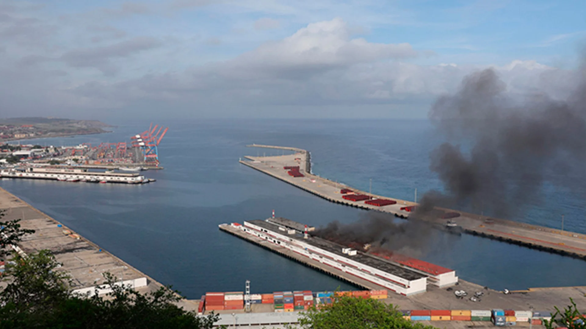 De acuerdo con el diario estadounidense The New York Times, entre las víctimas hay civiles y miembros de las fuerzas de seguridad.