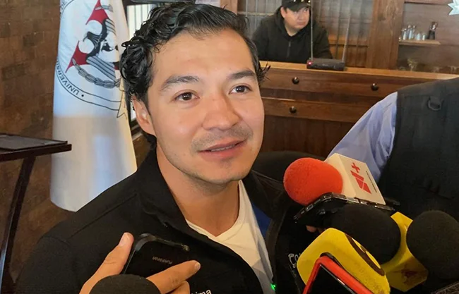 Este año el Gobierno del estado repartirá más de mil becas de 10 mil pesos cada una para jóvenes coahuilenses